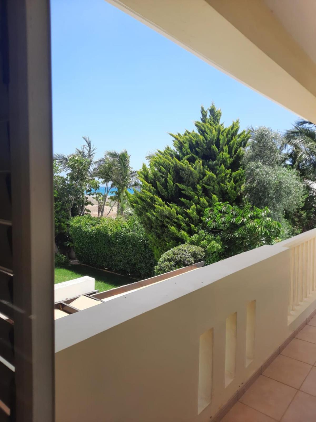 Villa Larnaca Bay Resort Voroklini Exterior photo